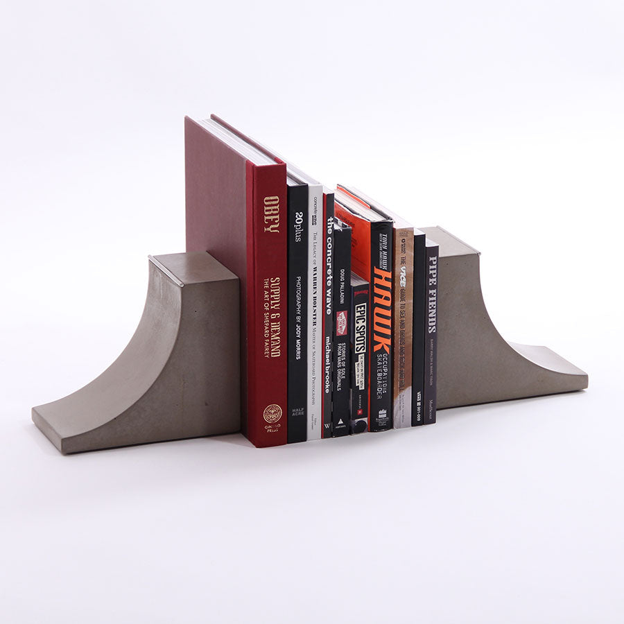 CONCRETE QUARTER PIPE BOOKENDS
